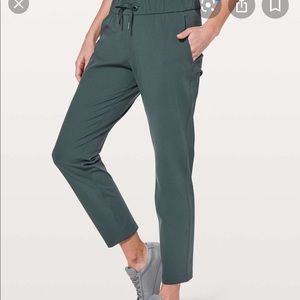 Lulu lemon on the fly pants